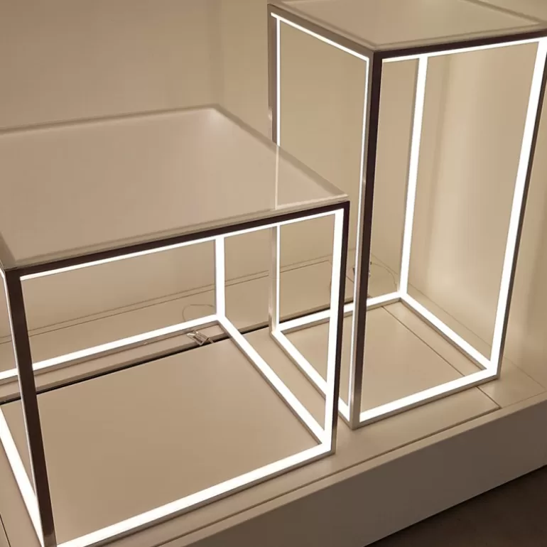 Socle aluminium lumineux à poser design de Sompex - Delux<Meubles Moss Online