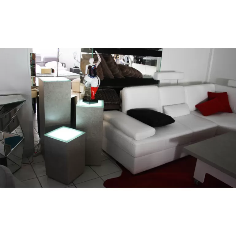 Socle effet éclairage LED - Whitymi - disponible en 3 tailles<Meubles Moss Online